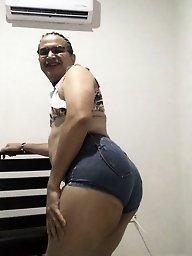 EmmaNatala is a sexy shemale.