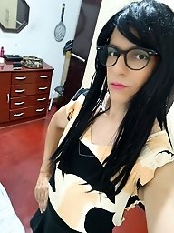 The sweet and charming Sakura Nakamura in her vintage Japanese attire.