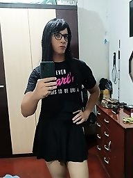 Sakura Nakamura is a pretty girl.