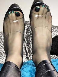 Shemale babes get their butt drilled