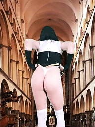 Hot-looking tgirl prostitutes are spreading their bum