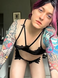 Schoolgirl Sissy crossdresser