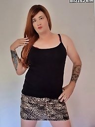 Red lingerie and leopard miniskirt are a perfect combination for seduction