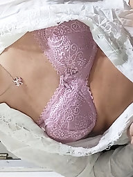 BOBSTGIRLS: The Lovely Yara Yuri